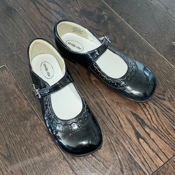 Stride Rite Patent Black Mary Jane’s Size 12 - Picture 1 of 6